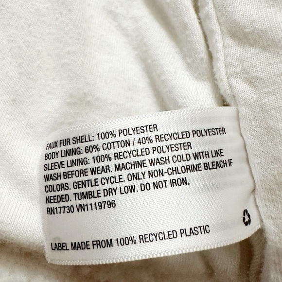 Cat & Jack | Daisy Zip-Up Sherpa Jacket (S) 🌼 - Picture 7 of 7